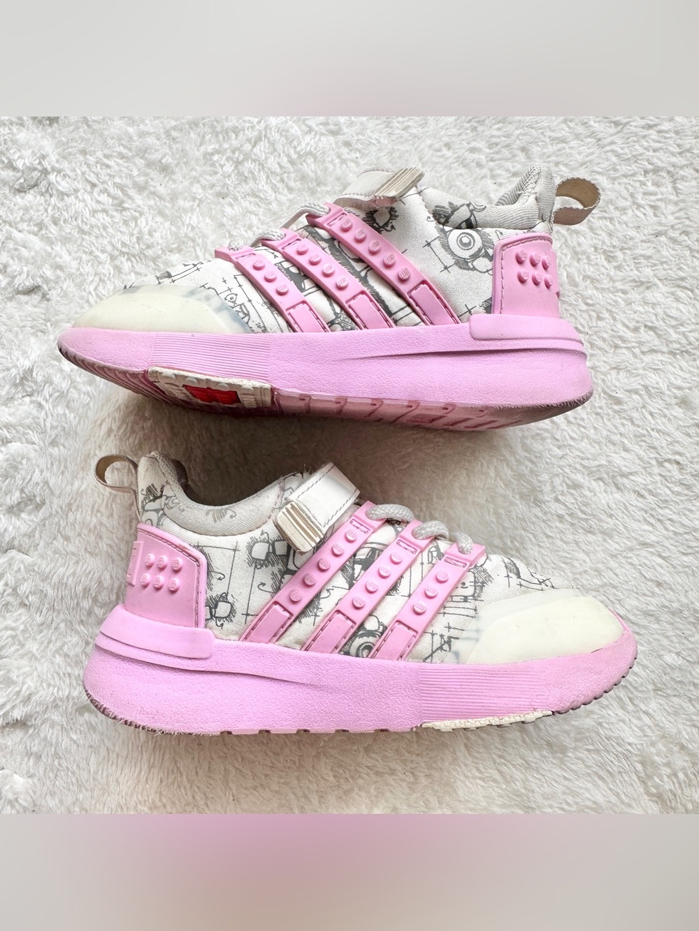 Adidas x LEGO Racer TR shoes in off white bliss lilac, size US 7.5K Toddler